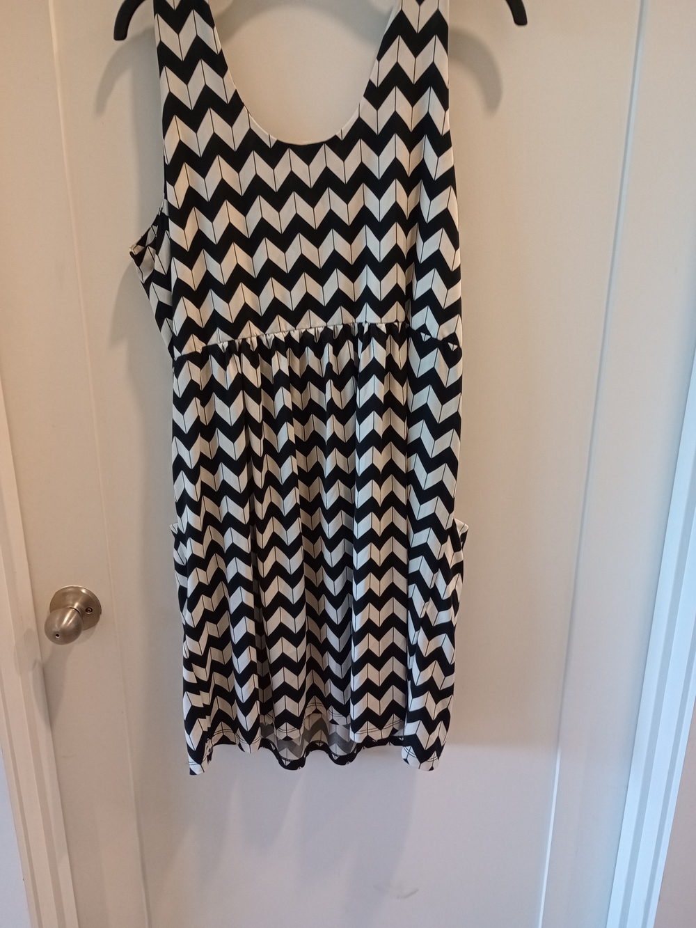 Saint Tropez West Black & White Chevron Sundress Women's Size 1x